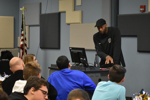 Syracuse legend, local manufacturing officials speak to students about career opportunities during Herkimer BOCES event