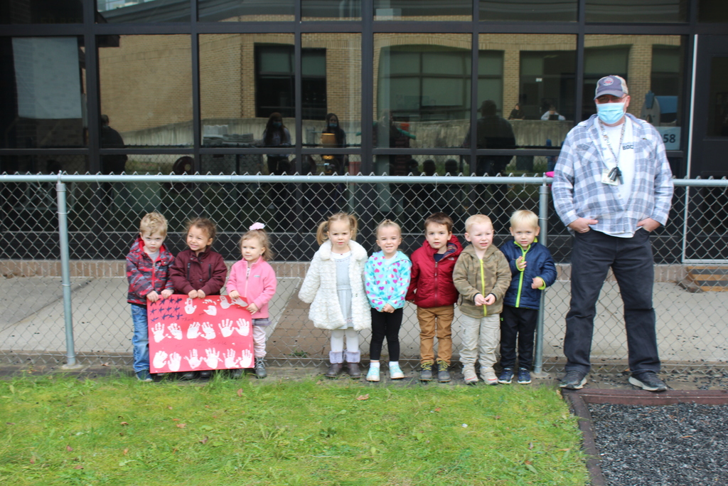 Veteran Jason Riesel from the IT Department with Child and Family Services preschool children