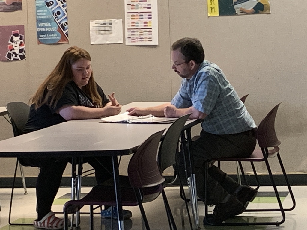 VisComm student meets with MVCC instructor
